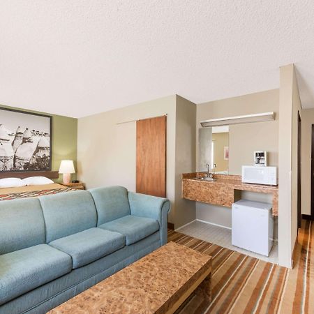 Super 8 By Wyndham Socorro Motel Luaran gambar